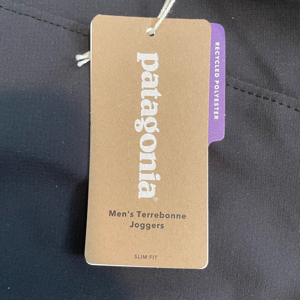 Men’s Patagonia black Terrebonne joggers medium spring 2022 nwt